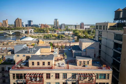 $1,850,000 | 600 South 2nd Street, Unit S405, Minneapolis, MN 55401