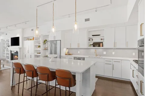 $1,850,000 | 600 South 2nd Street, Unit S405, Minneapolis, MN 55401