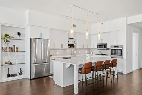 $1,850,000 | 600 South 2nd Street, Unit S405, Minneapolis, MN 55401