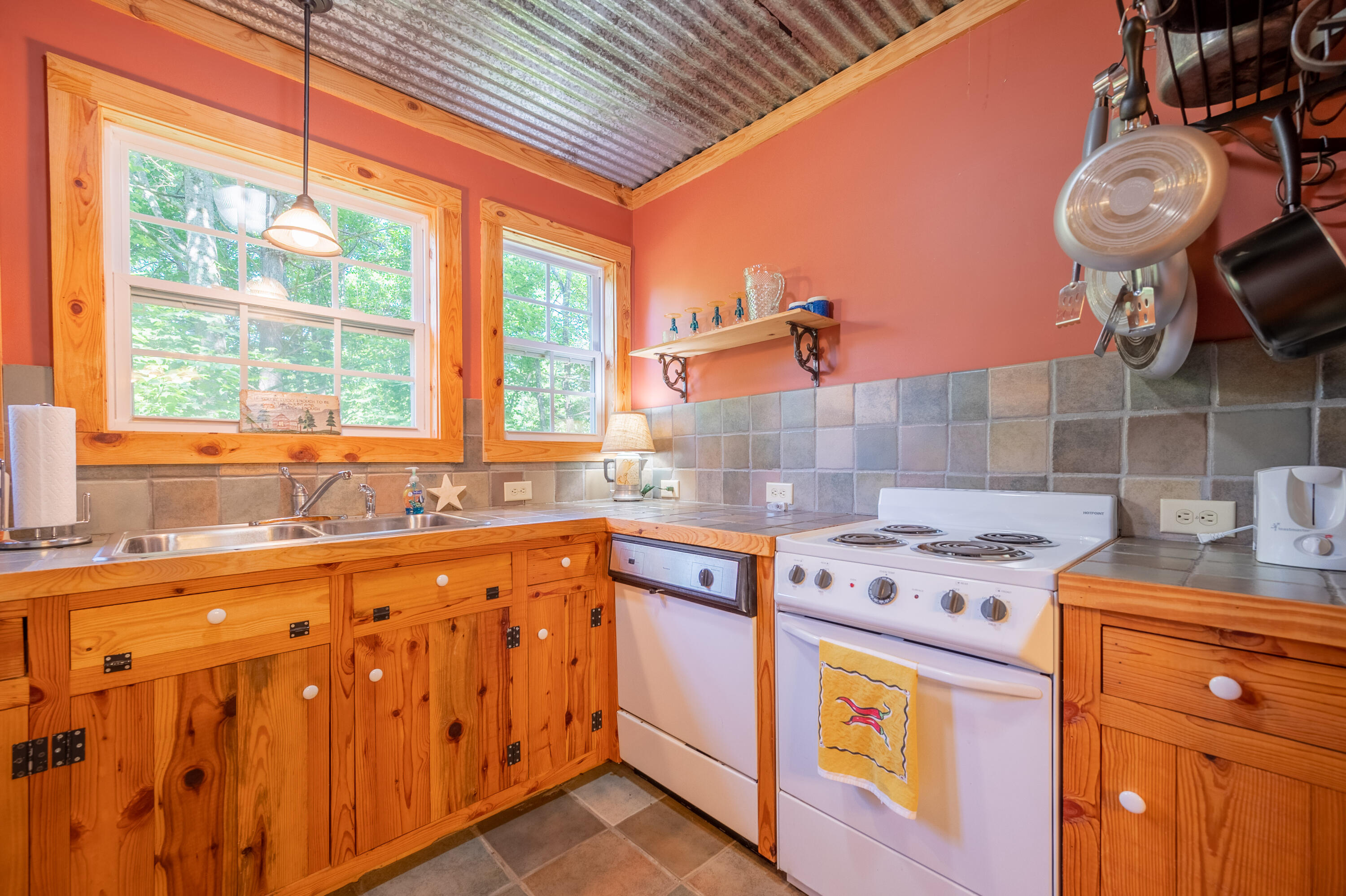 1454 Julia Simpkins Road Hiwassee, VA 24347 - Photo 19 of 70 hiwasee-19
