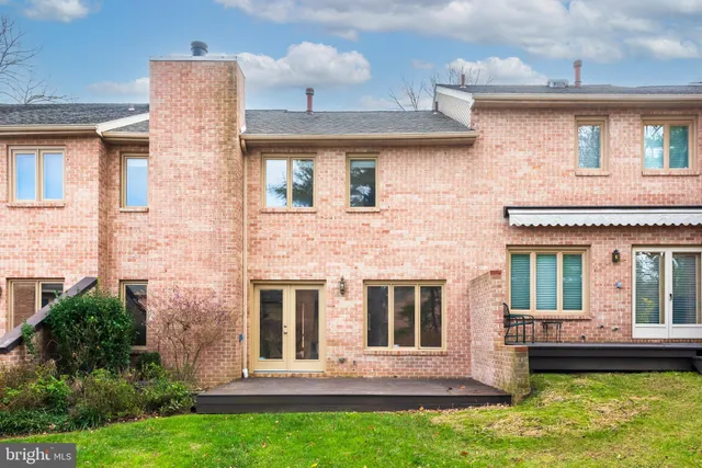 $599,000 | 11 Treaty Drive, Chesterbrook, PA 19087