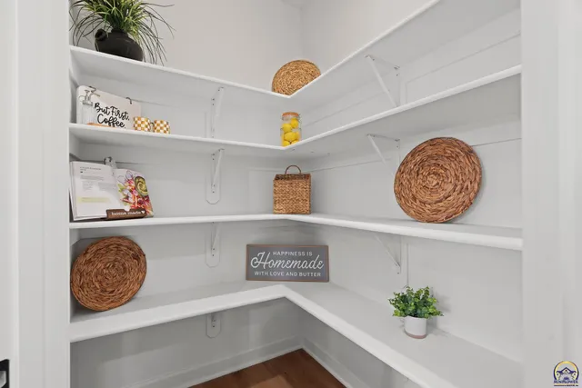 $479,900 | 3313 Southeast Virgo Avenue, Topeka, KS 66605