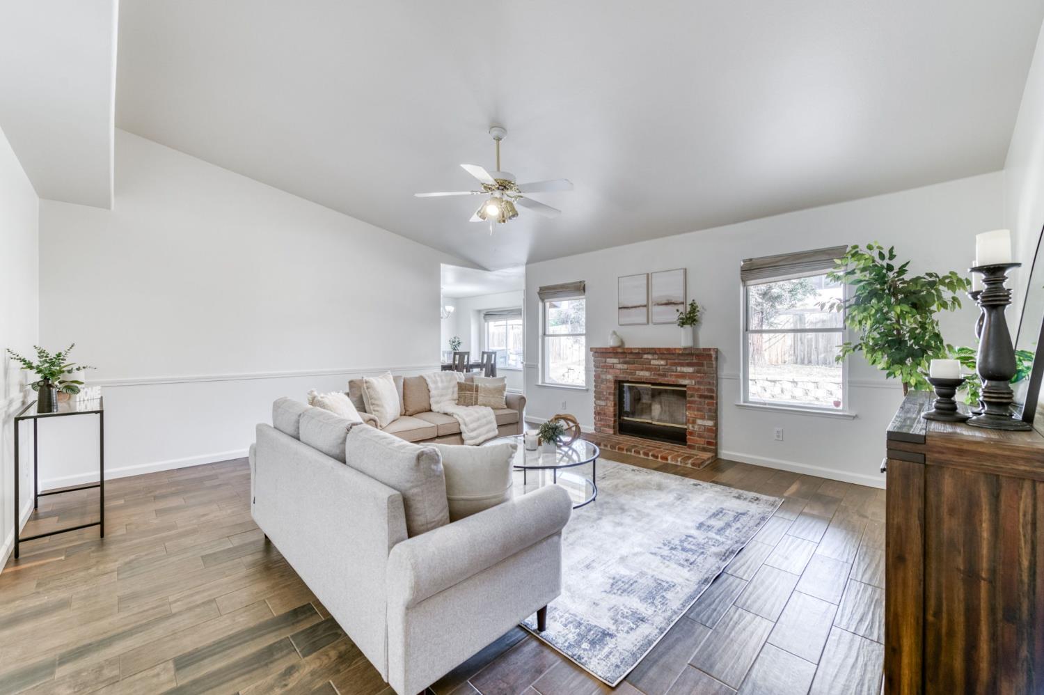 6564 North State Street Fresno, CA 93722 - Photo 4 of 16