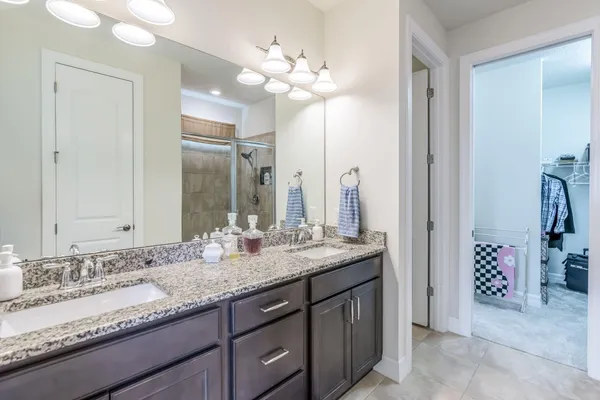 $774,900 | 744 Southeast Villandry Way, Port St. Lucie, FL 34984