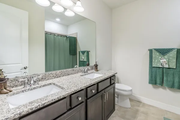 $774,900 | 744 Southeast Villandry Way, Port St. Lucie, FL 34984