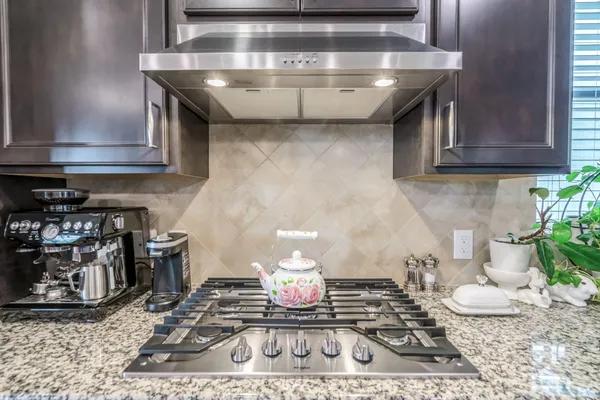 $774,900 | 744 Southeast Villandry Way, Port St. Lucie, FL 34984