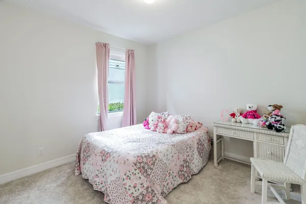 $774,900 | 744 Southeast Villandry Way, Port St. Lucie, FL 34984