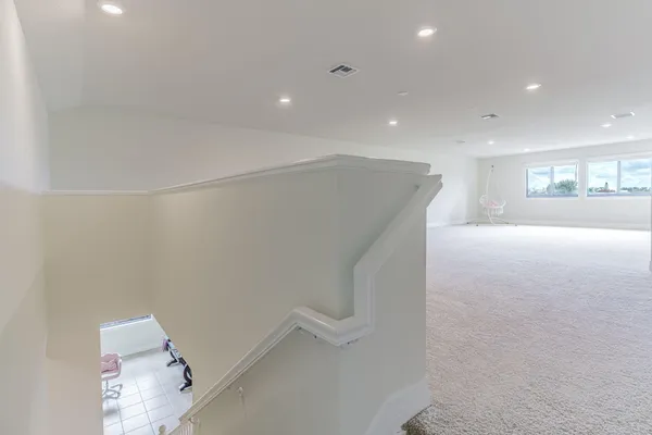 $774,900 | 744 Southeast Villandry Way, Port St. Lucie, FL 34984