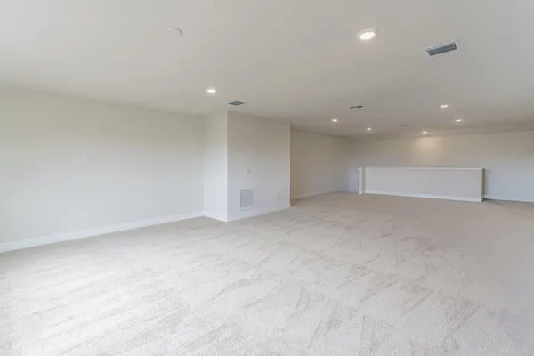 $774,900 | 744 Southeast Villandry Way, Port St. Lucie, FL 34984