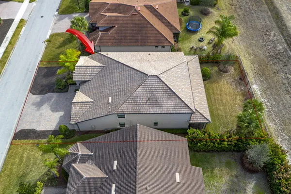 $774,900 | 744 Southeast Villandry Way, Port St. Lucie, FL 34984