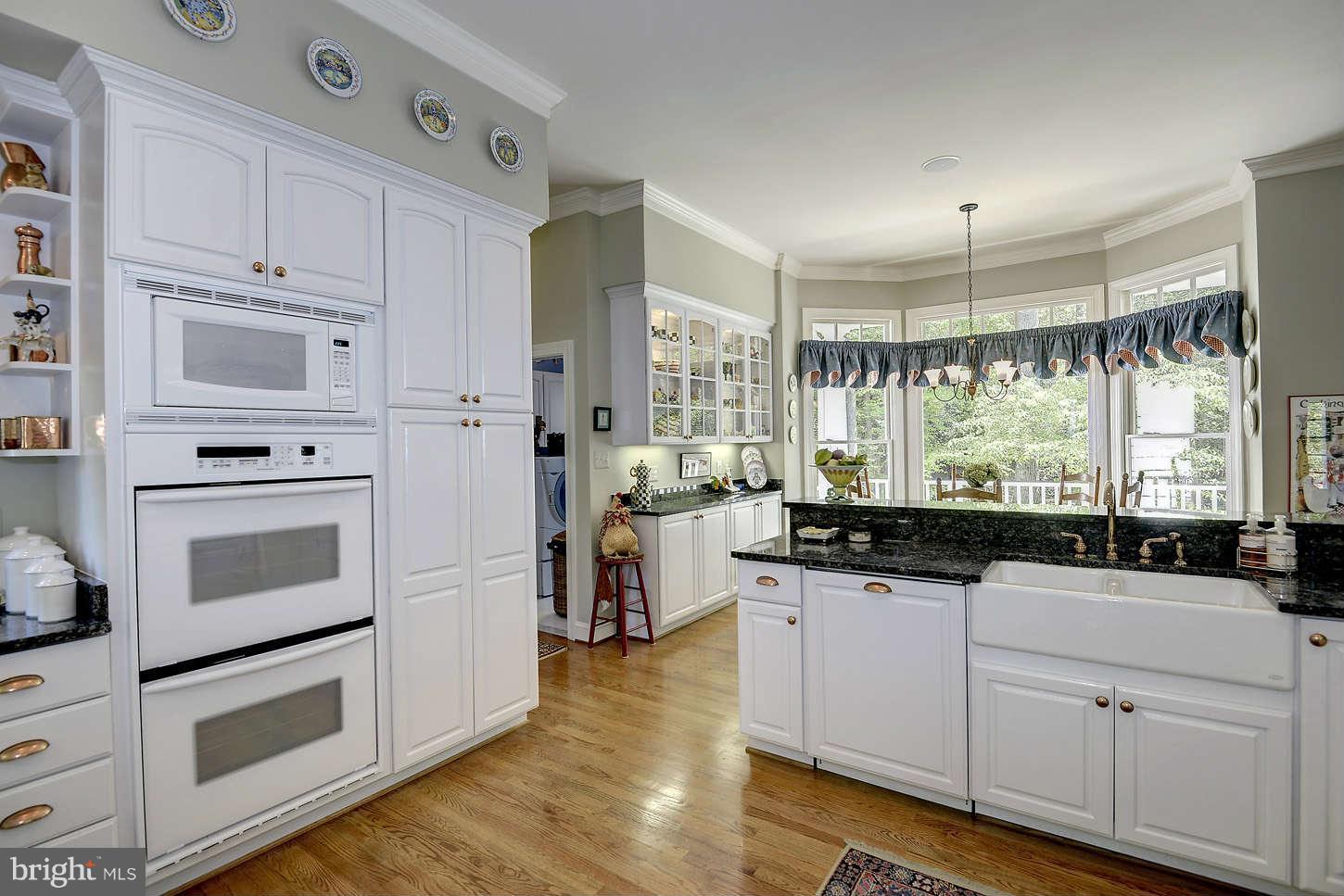 6009 Chapman Road Lorton, VA 22079 - Photo 14 of 30 Kitchen to Morning Room