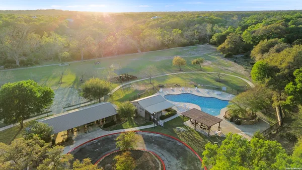 $719,777 | 1090 Pegasus Drive, Spring Branch, TX 78070