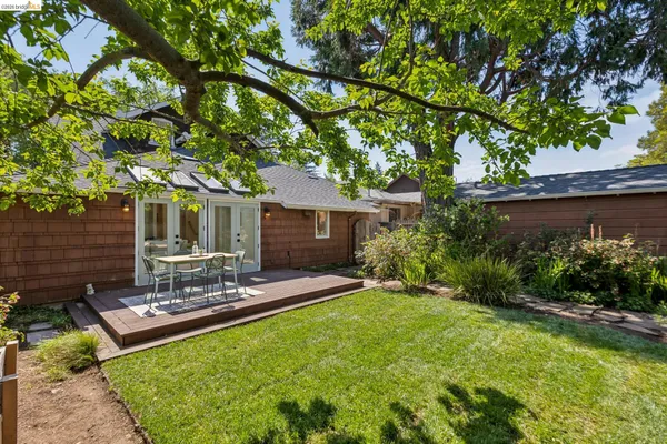 $1,895,000 | 5633 Oak Grove Avenue, Oakland, CA 94618
