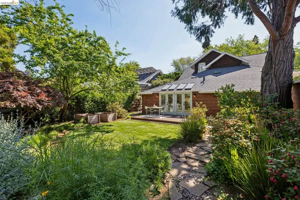 $1,895,000 | 5633 Oak Grove Avenue, Oakland, CA 94618