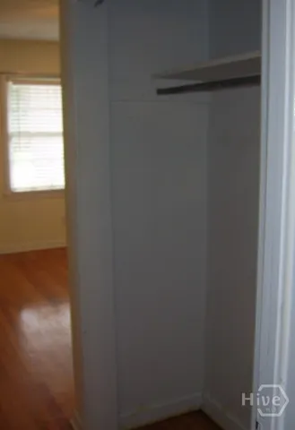 $2,100 | 320 Kensington Drive, Savannah, GA 31405