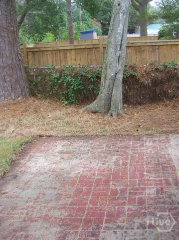 $2,100 | 320 Kensington Drive, Savannah, GA 31405