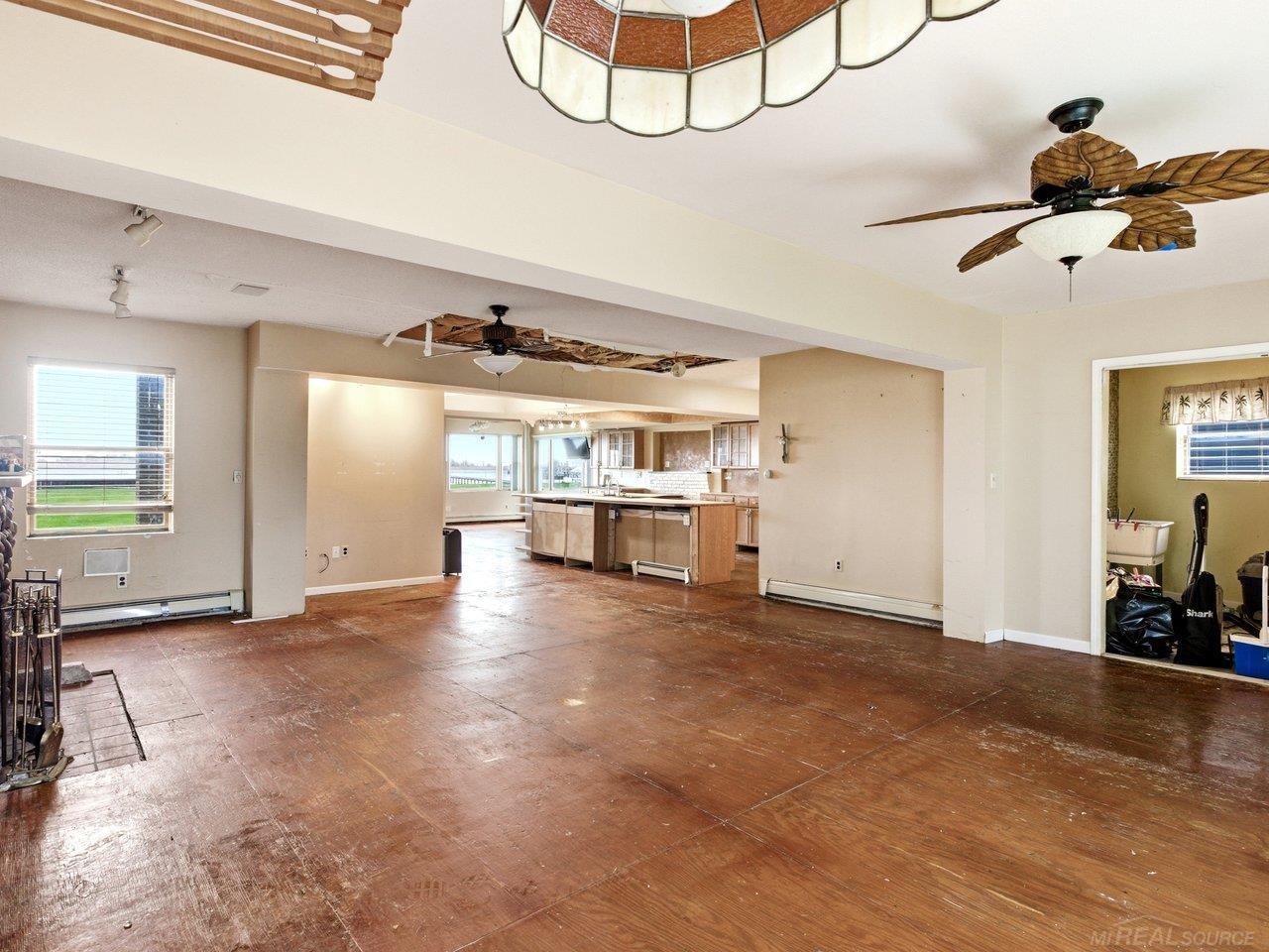 6143 Pointe Tremble Road Algonac, MI 48001 - Photo 15 of 47 50207601-36a73726-decb-4325-830e-ed6916b4120b.JPG