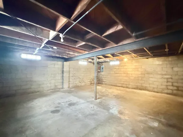 $209,000 | 1546 Summit Avenue, Beloit, WI 53511