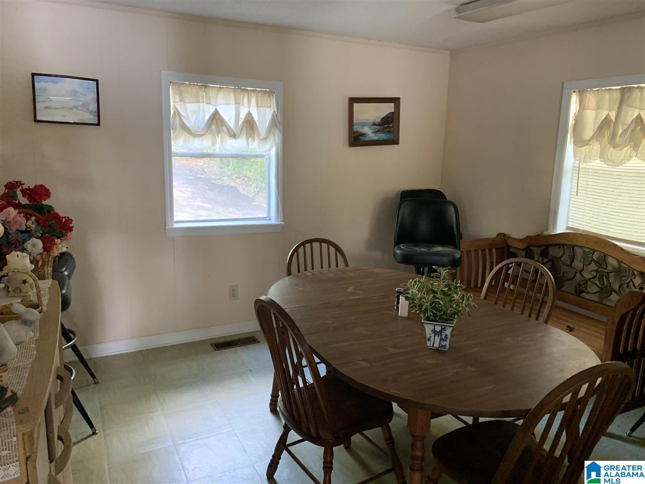 367 Cash Street Ohatchee, AL 36271 - Photo 3 of 37