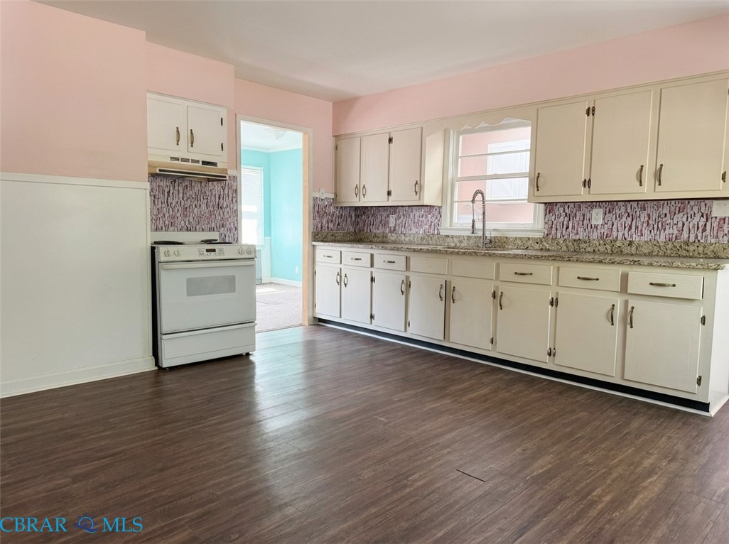 20310 Ivor Road Courtland, VA 23837 - Photo 7 of 39