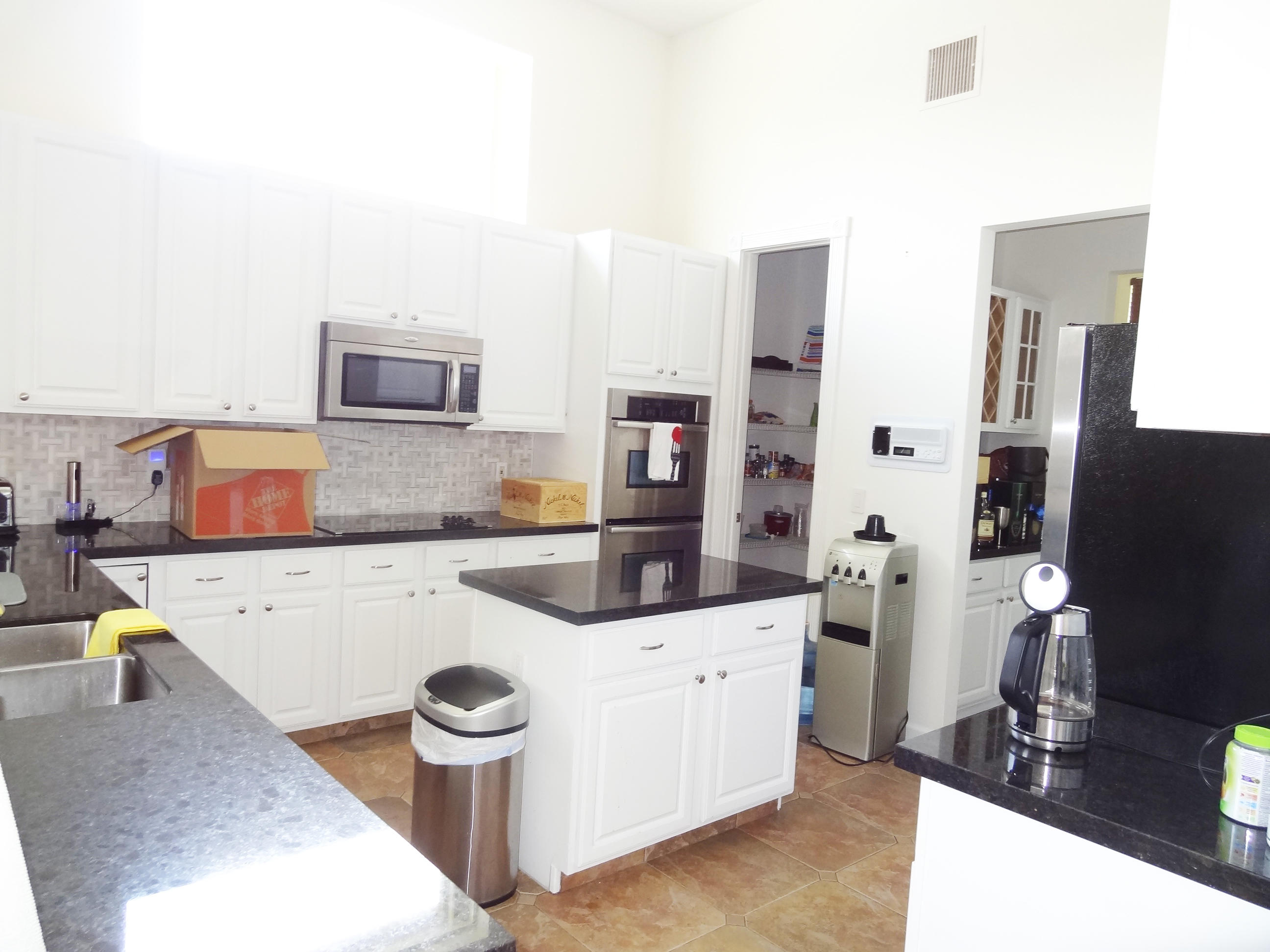 21827 Marigot Drive Boca Raton, FL 33428 - Photo 3 of 29 OPEN GRANITE KITCHEN