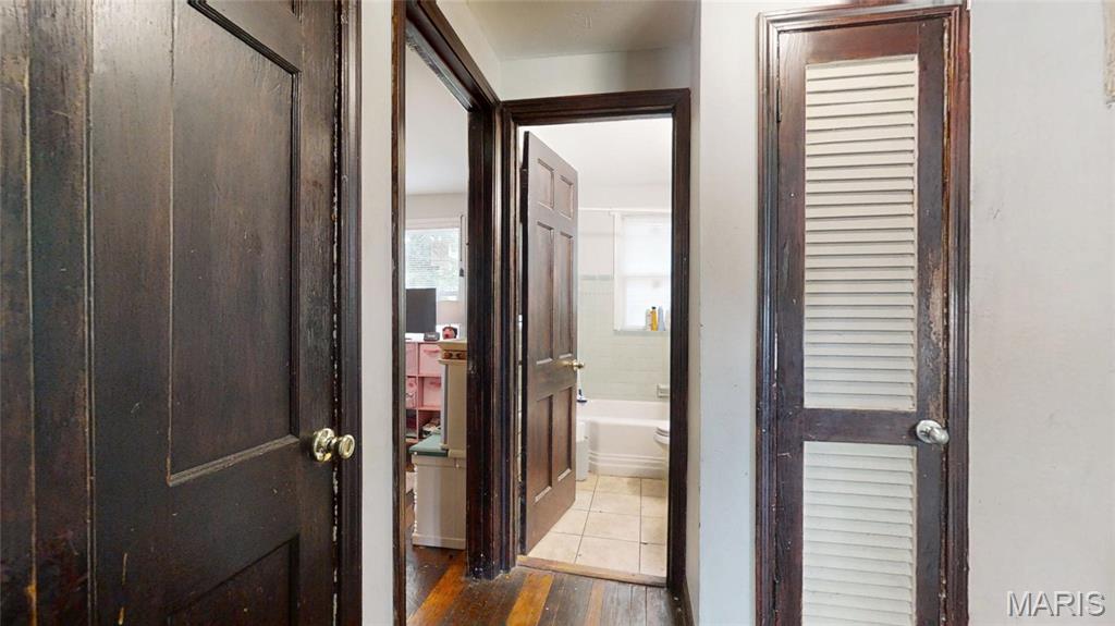 8007 Titus Road St. Louis, MO 63114 - Photo 27 of 50
