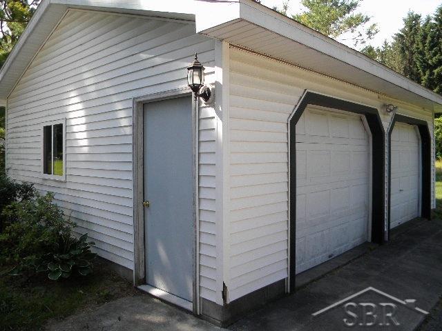 2830 Williamson Road Saginaw, MI 48601 - Photo 3 of 15 31295790-2.JPG