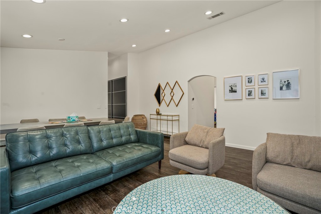 25803 Anderson Lane Stevenson Ranch, CA 91381 - Photo 11 of 40 Gallery Image 11