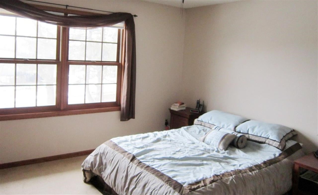 634 Pine Ridge Road Coralville, IA 52241 - Photo 10 of 12 Gallery Image 10