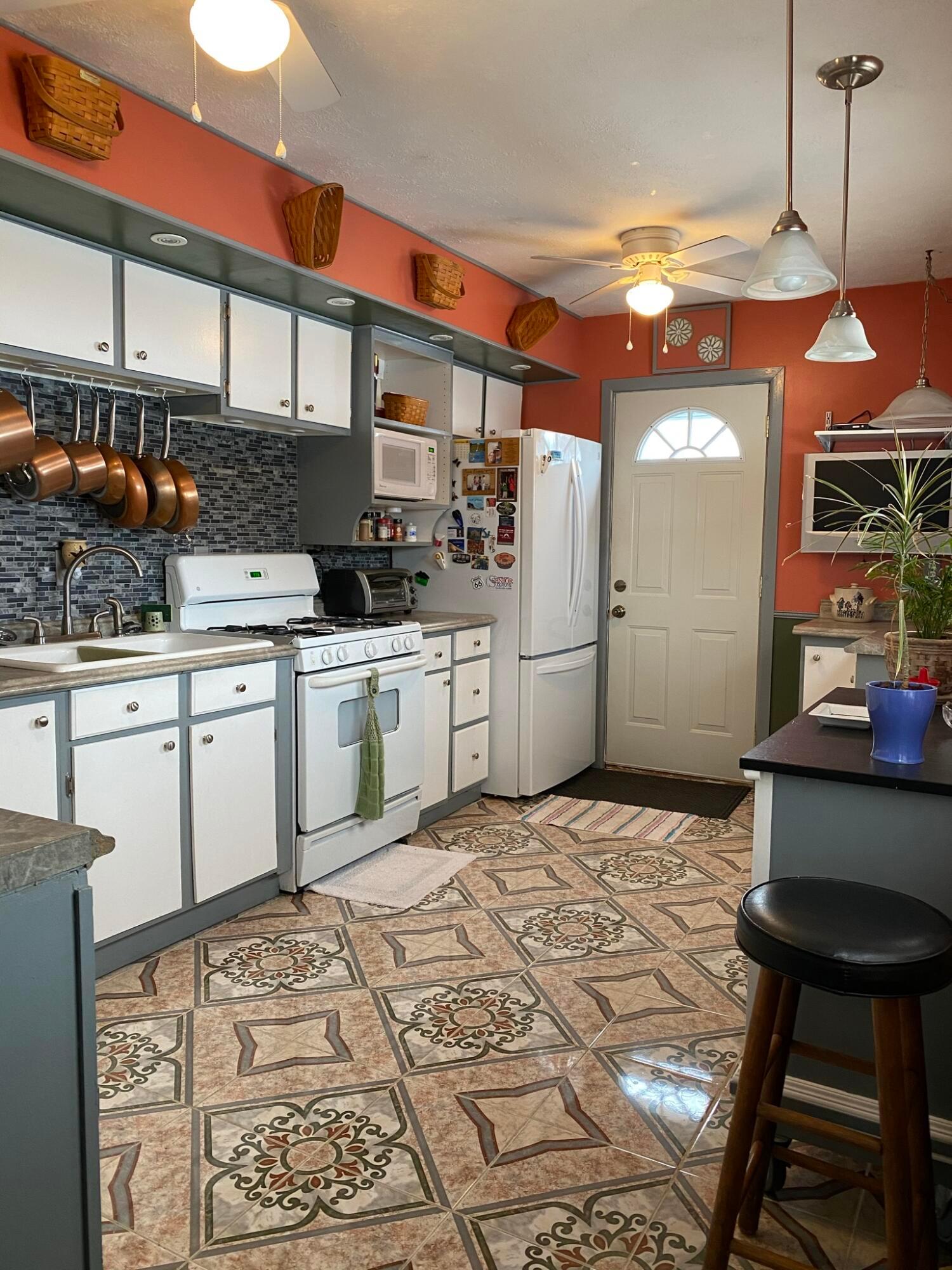 3370 Arnsby Road Columbus, OH 43232 - Photo 4 of 28 Gallery Image 4