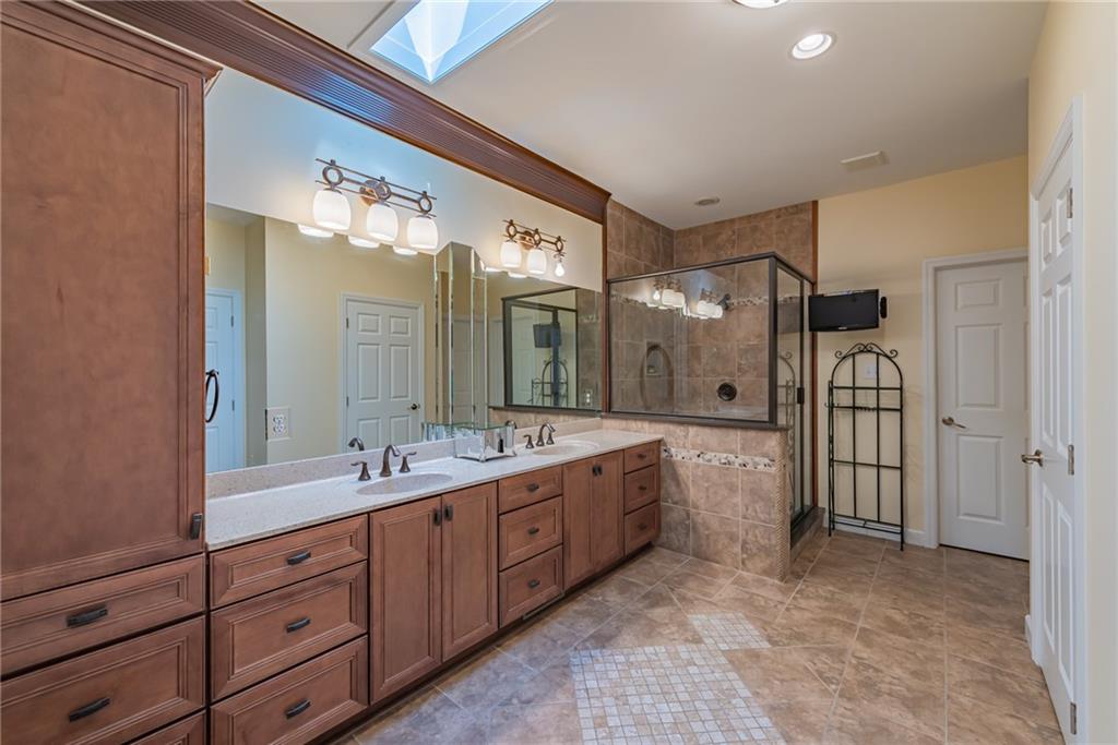 105 Mansfield Road Washington, PA 15301 - Photo 12 of 25 Gallery Image 12