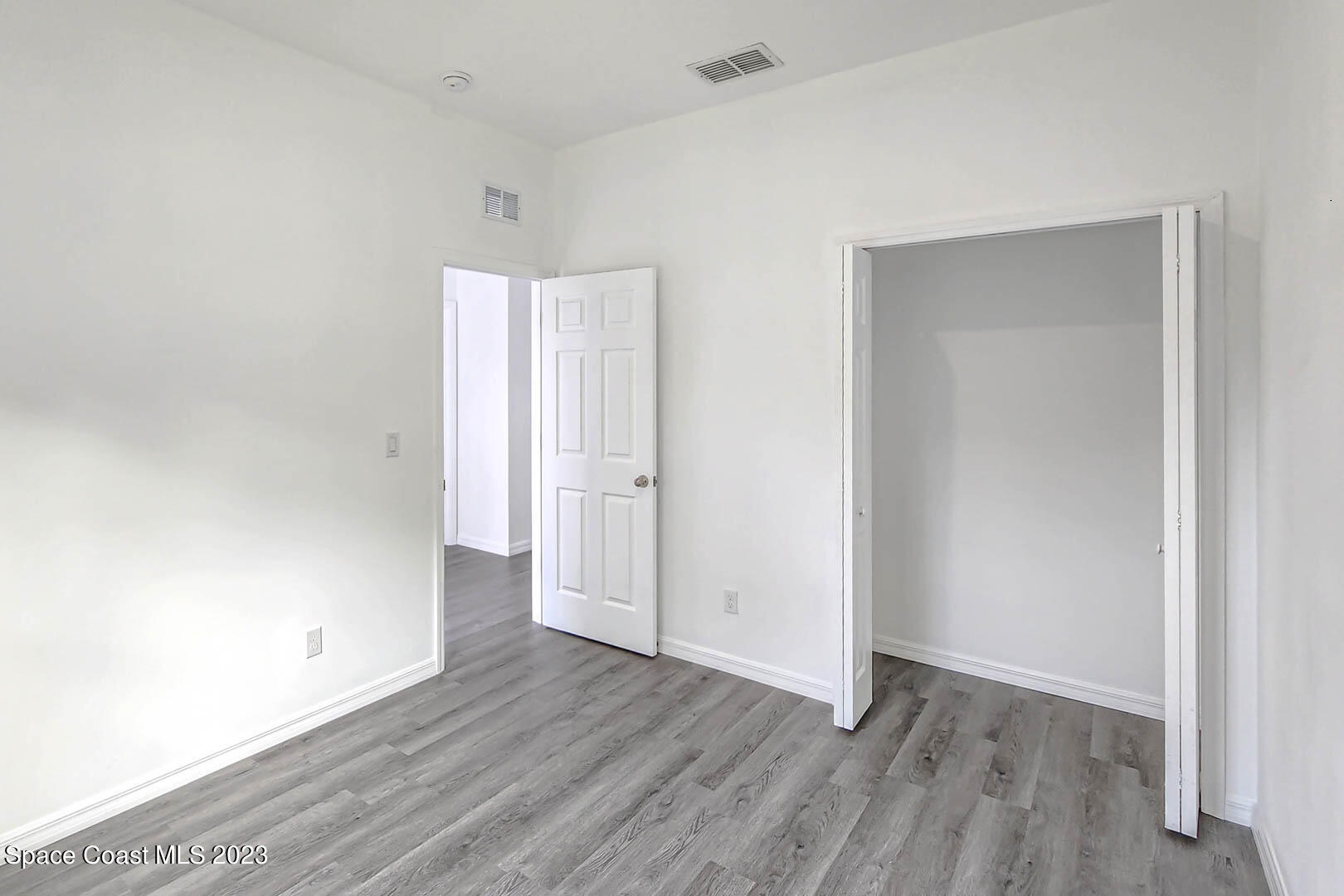 2111 Thames Road Southeast Palm Bay, FL 32909 - Photo 18 of 26 2111 THAMES RD (21 of 26)