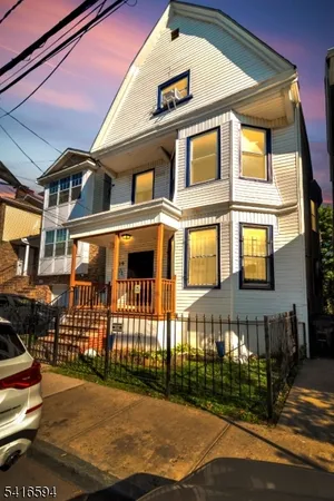 $2,150 | 19 North 7th Street, Unit 2, Newark, NJ 07107