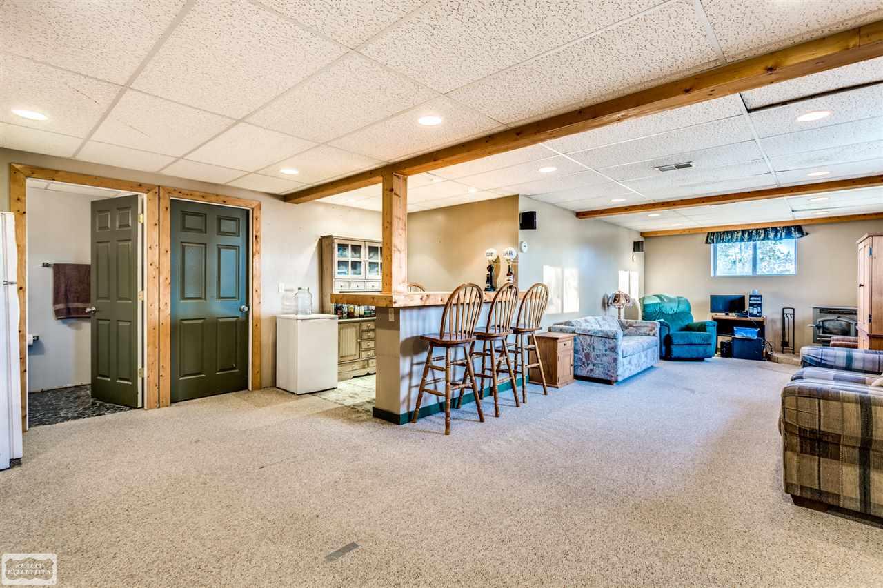 5555 Miller Road Capac, MI 48014 - Photo 16 of 28 31390375-15.JPG