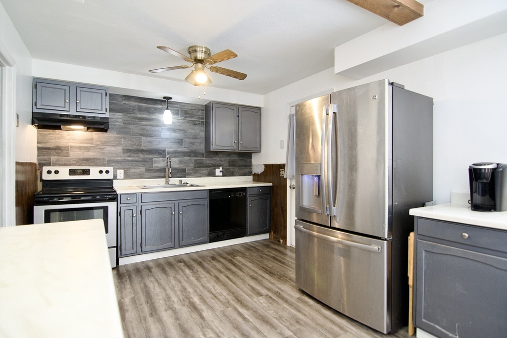 23 Clement Street Springfield, MA 01118 - Photo 9 of 42