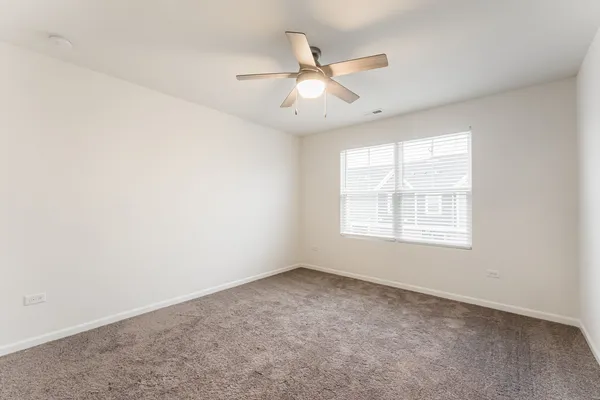 $4,900 | 1985 Kingsley Circle, Northbrook, IL 60062