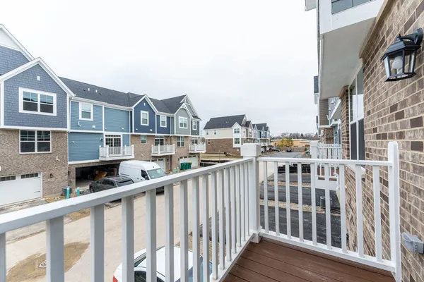 $4,900 | 1985 Kingsley Circle, Northbrook, IL 60062