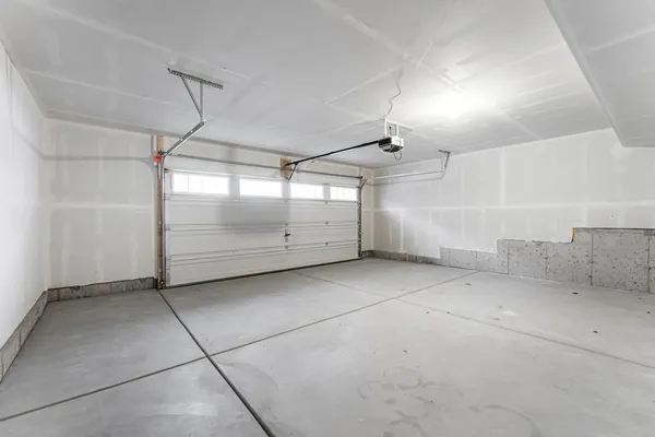 $4,900 | 1985 Kingsley Circle, Northbrook, IL 60062