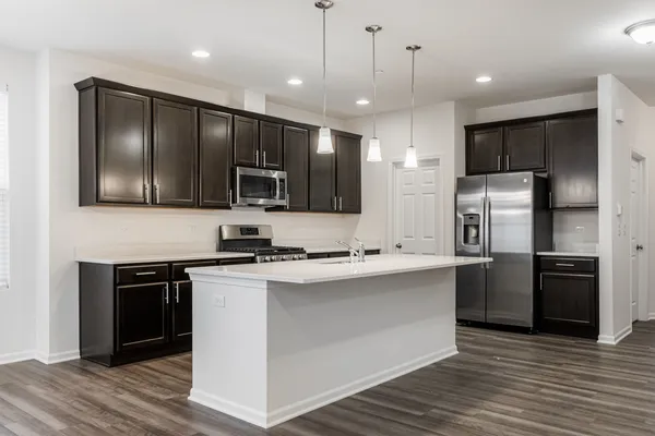 $4,900 | 1985 Kingsley Circle, Northbrook, IL 60062