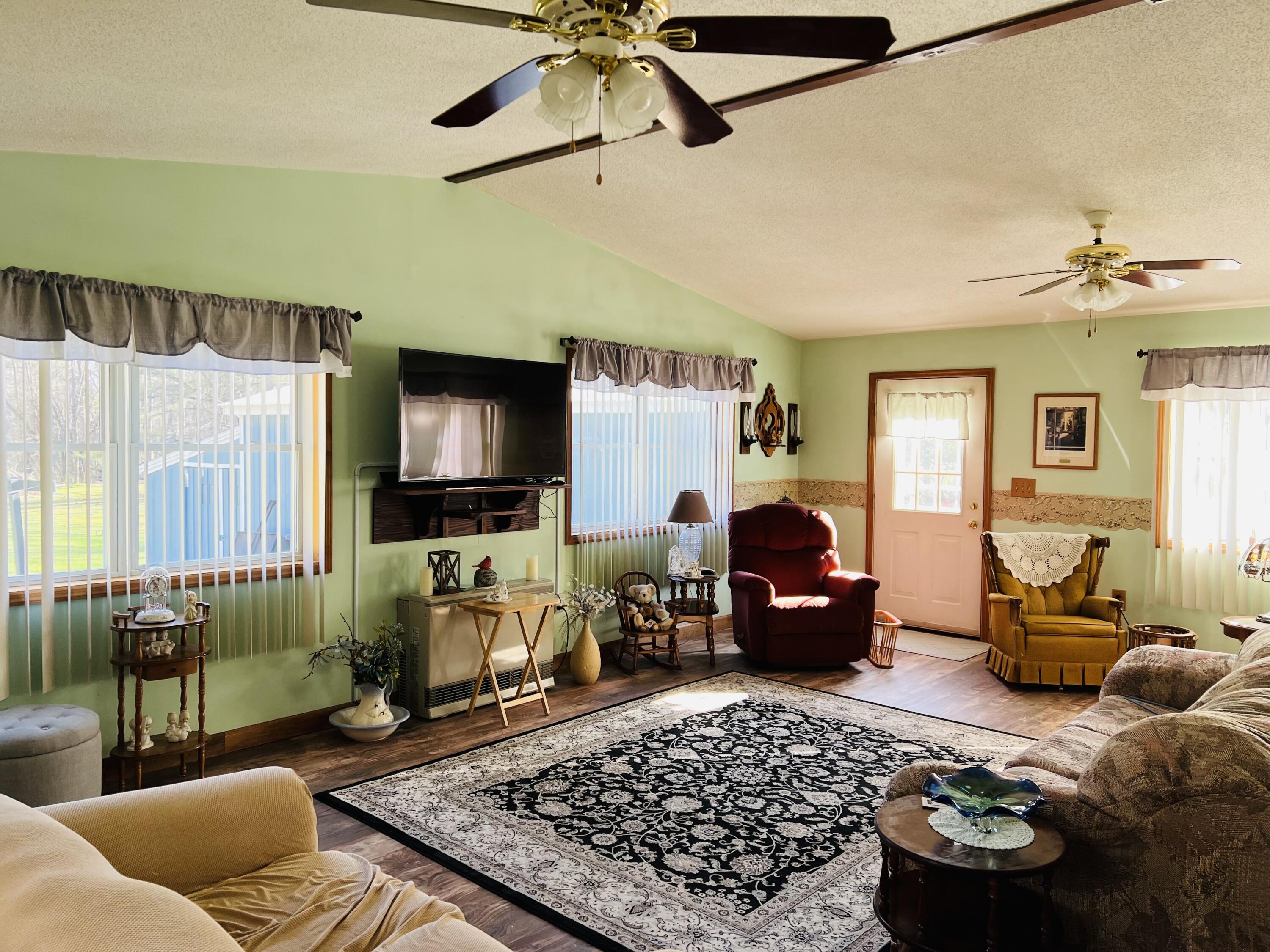 274 Bradford Road Plattsburgh, NY 12901 - Photo 8 of 30 Gallery Image 8