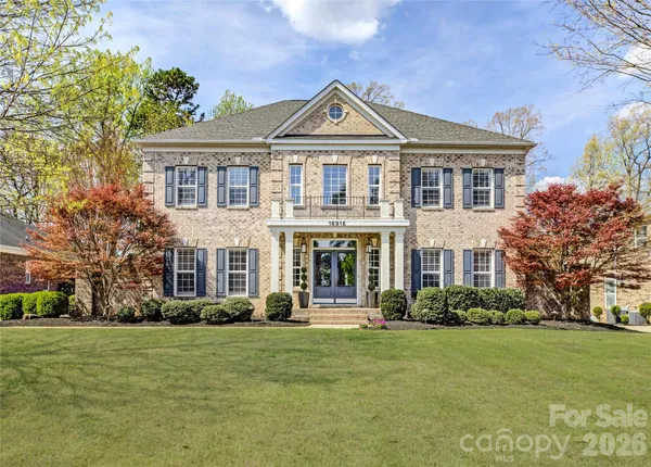 $888,000 | 16915 Turtle Point Road, Charlotte, NC 28278