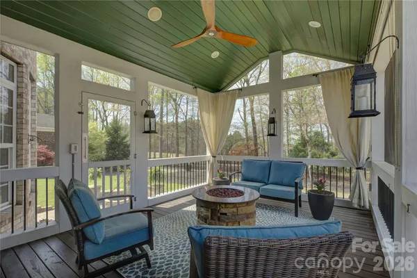 $888,000 | 16915 Turtle Point Road, Charlotte, NC 28278