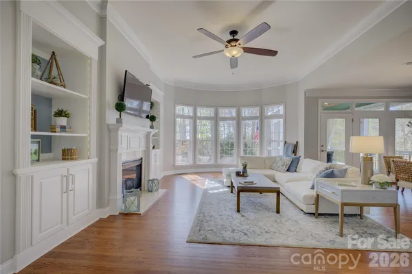 $888,000 | 16915 Turtle Point Road, Charlotte, NC 28278