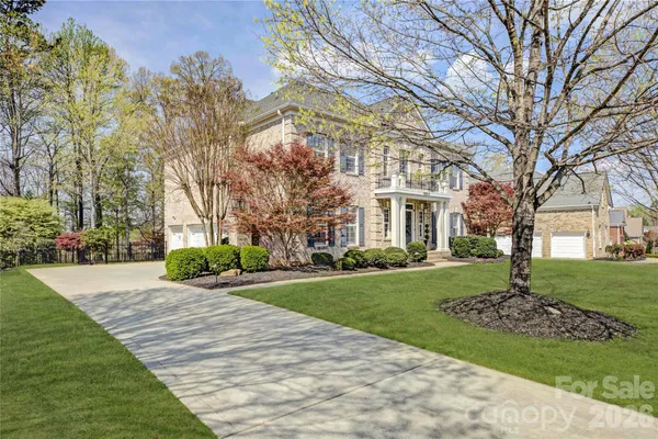 $888,000 | 16915 Turtle Point Road, Charlotte, NC 28278