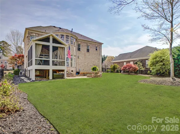 $888,000 | 16915 Turtle Point Road, Charlotte, NC 28278