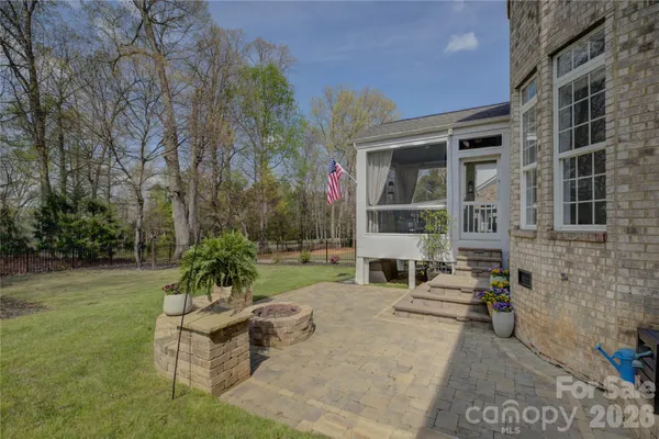 $888,000 | 16915 Turtle Point Road, Charlotte, NC 28278