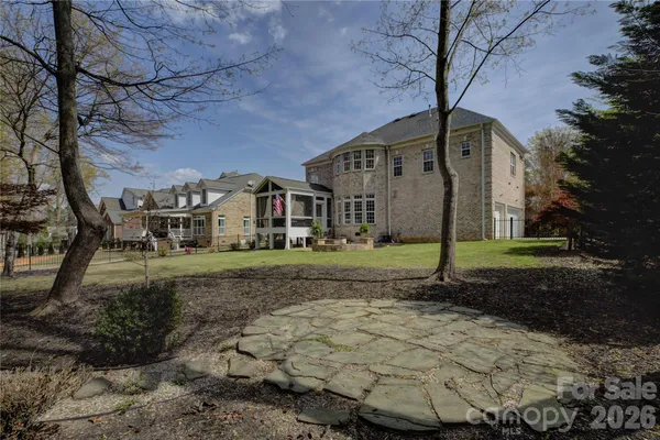 $888,000 | 16915 Turtle Point Road, Charlotte, NC 28278