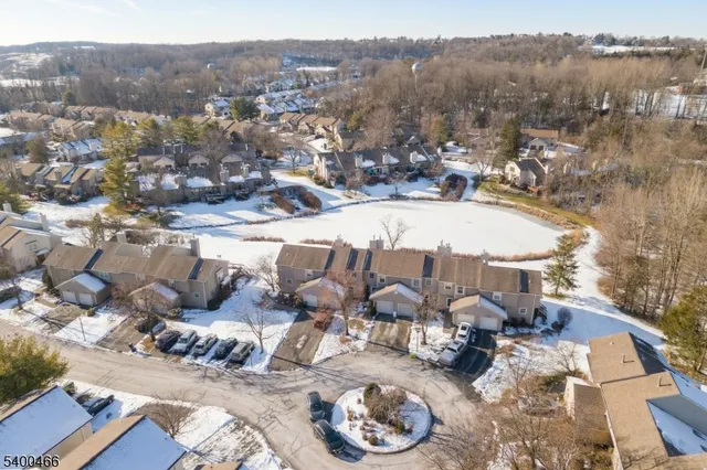 $330,000 | 32 Rhea Run, Newton, NJ 07860