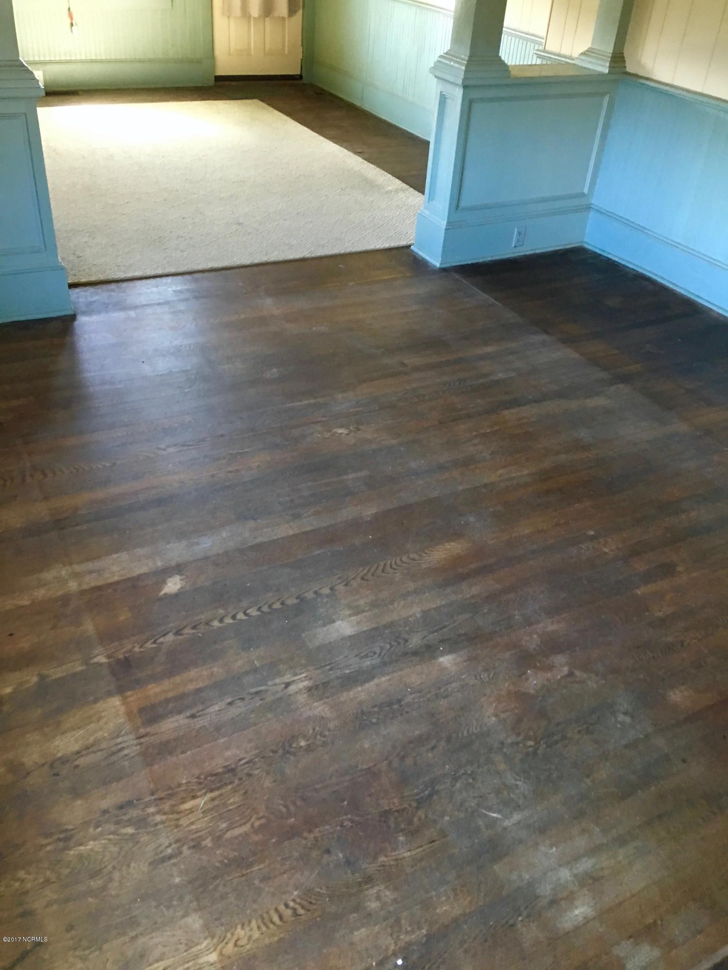 1312 Old Cherry Point Road New Bern, NC 28560 - Photo 16 of 80 Oak floors