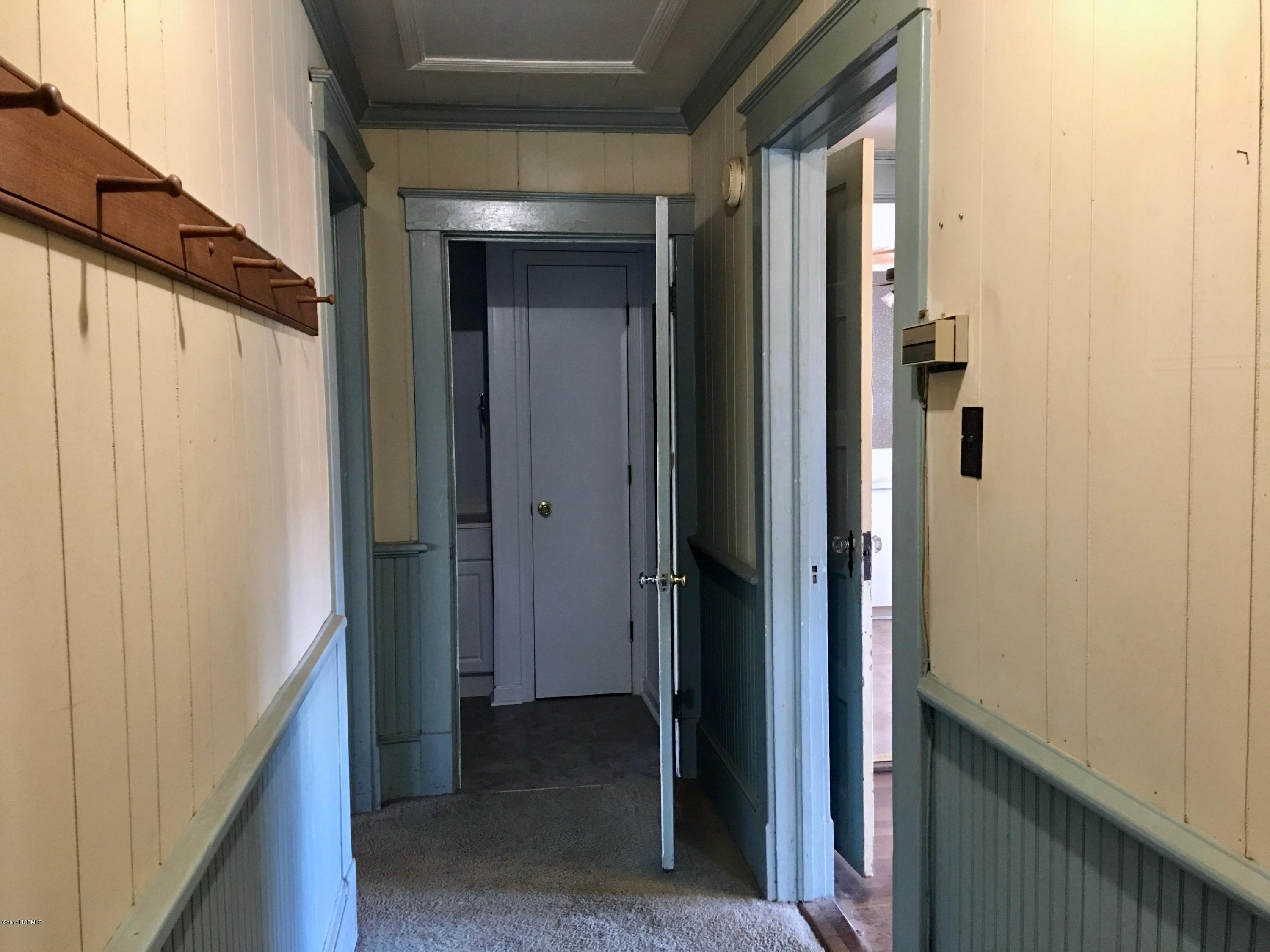 1312 Old Cherry Point Road New Bern, NC 28560 - Photo 23 of 80 From bedroom hallway to bath